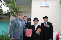 Поздравили с праздником Камиля Устарханова Поздравили с праздником Камиля Устарханова