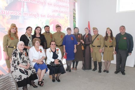 Поклонимся великим тем годам! Поклонимся великим тем годам!