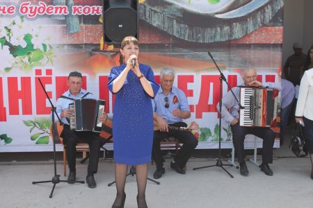 Поклонимся великим тем годам! Поклонимся великим тем годам!