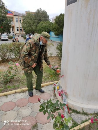 103-ю годовщину Великого Октября в Кизилюрте отметили возложением цветов к памятнику Ленину 103-ю годовщину Великого Октября в Кизилюрте отметили возложением цветов к памятнику Ленину