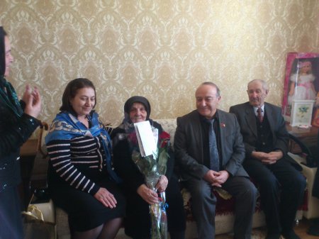 Героя Соцтруда поздравили с международным Женским Днём Героя Соцтруда поздравили с международным Женским Днём