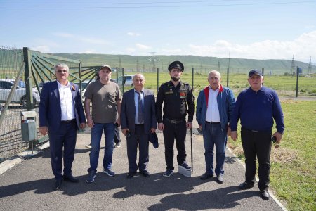 В рамках поручения Председателя Народного Собрания РД, депутат фракции КПРФ в НС Абдулвахид Лабазанов встретился с семьями участников СВО В рамках поручения Председателя Народного Собрания РД, депутат фракции КПРФ в НС Абдулвахид Лабазанов встретился с семьями участников СВО