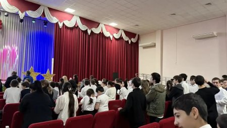 Заместитель председателя Комитета НС РД по образованию и науке Абдулвахид Лабазанов принял участие в торжественном мероприятии, проходившем в МБОУ «СОШ 61» имени Фазу Алиевой города Махачкалы, посвященном Дню защитника Отечества Заместитель председателя Комитета НС РД по образованию и науке Абдулвахид Лабазанов принял участие в торжественном мероприятии, проходившем в МБОУ «СОШ 61» имени Фазу Алиевой города Махачкалы, посвященном Дню защитника Отечества