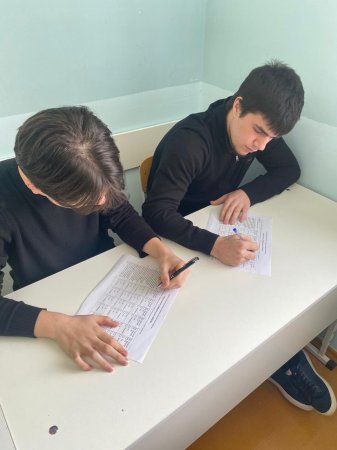 Активисты Кизилюртовского городского местного отделения КПРФ продолжают опрос населения в рамках Народного референдума КПРФ Активисты Кизилюртовского городского местного отделения КПРФ продолжают опрос населения в рамках Народного референдума КПРФ