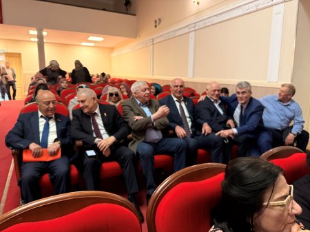 Заместитель председателя Комитета НС РД по образованию и науке Абдулвахид Лабазанов принял участие в мероприятиях в Хунзахе и Цада, посвященных 100 – летию со дня рождения академика Гаджи Гамзатова. Заместитель председателя Комитета НС РД по образованию и науке Абдулвахид Лабазанов принял участие в мероприятиях в Хунзахе и Цада, посвященных 100 – летию со дня рождения академика Гаджи Гамзатова.