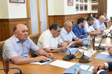 Депутат фракции КПРФ Абдулвахид Лабазанов выступил в поддержку ветеранов педагогического труда Депутат фракции КПРФ Абдулвахид Лабазанов выступил в поддержку ветеранов педагогического труда